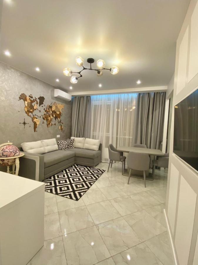 Vip Apartment In Odessa Екстериор снимка