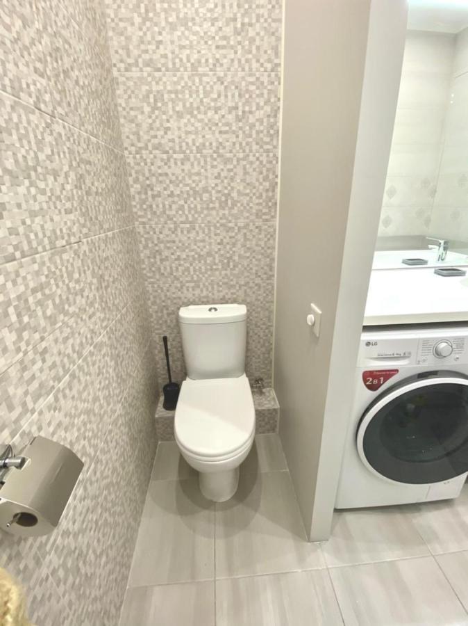 Vip Apartment In Odessa Екстериор снимка
