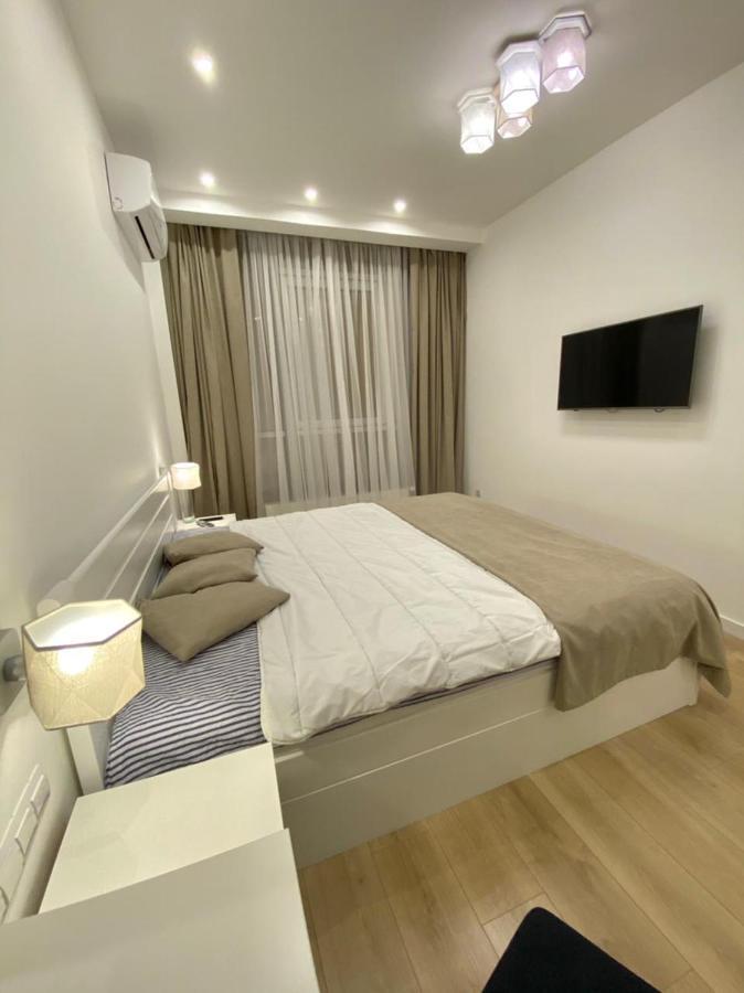 Vip Apartment In Odessa Екстериор снимка